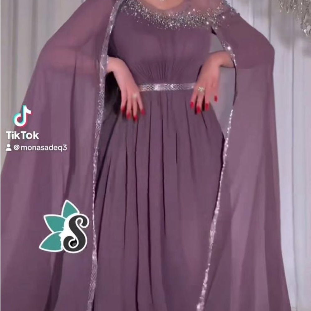 Elegant Mauve/purple/lavender Evening Gown/ hijab friendly